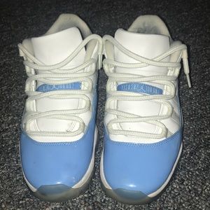 Jordan 11 UNC